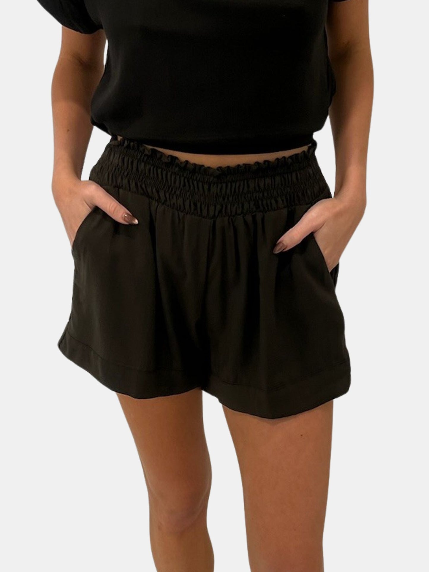 Zinia Shorts
