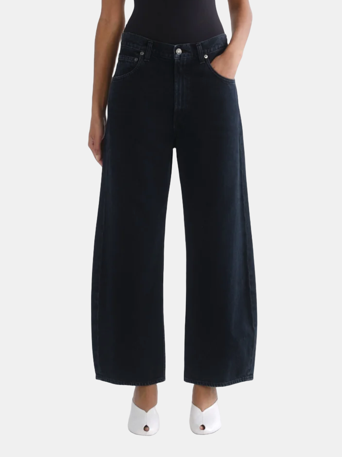 Low Curve Jean Crop