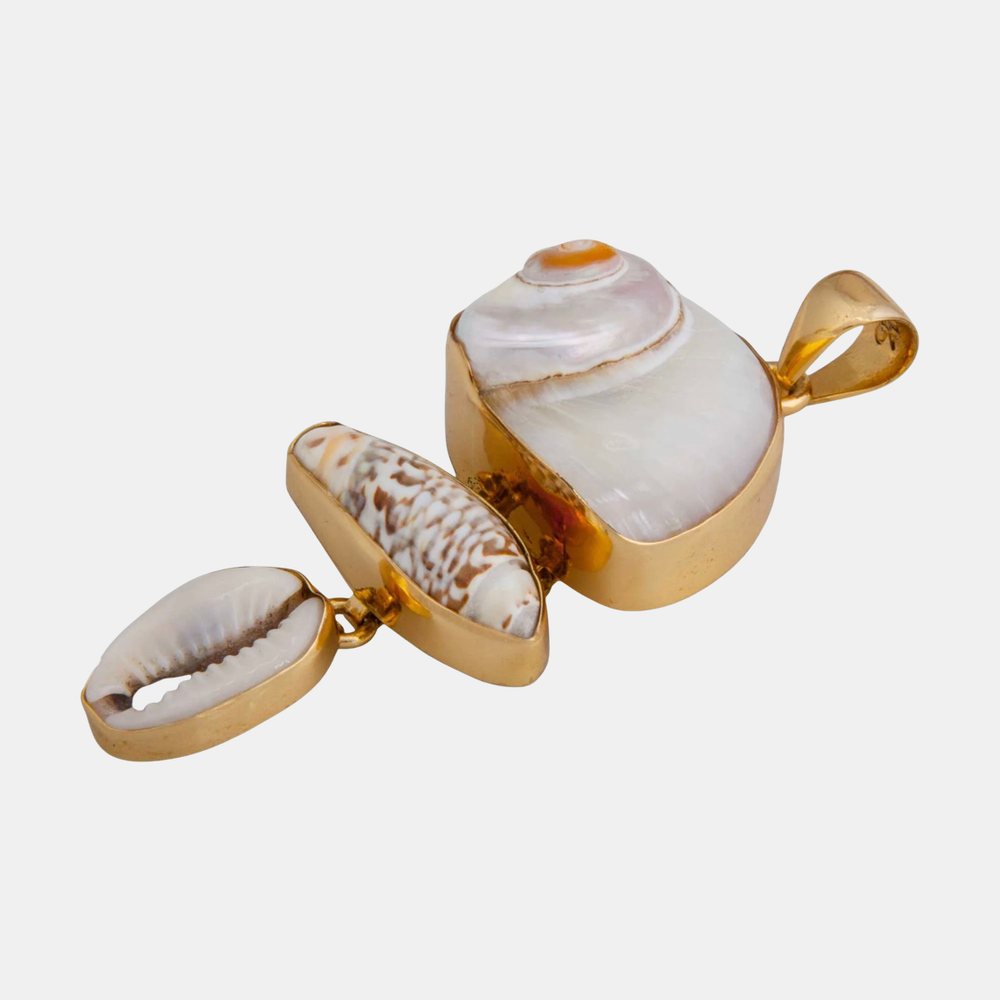 Alchemia Cinnerus, Olive & Cowry Shell Pendant