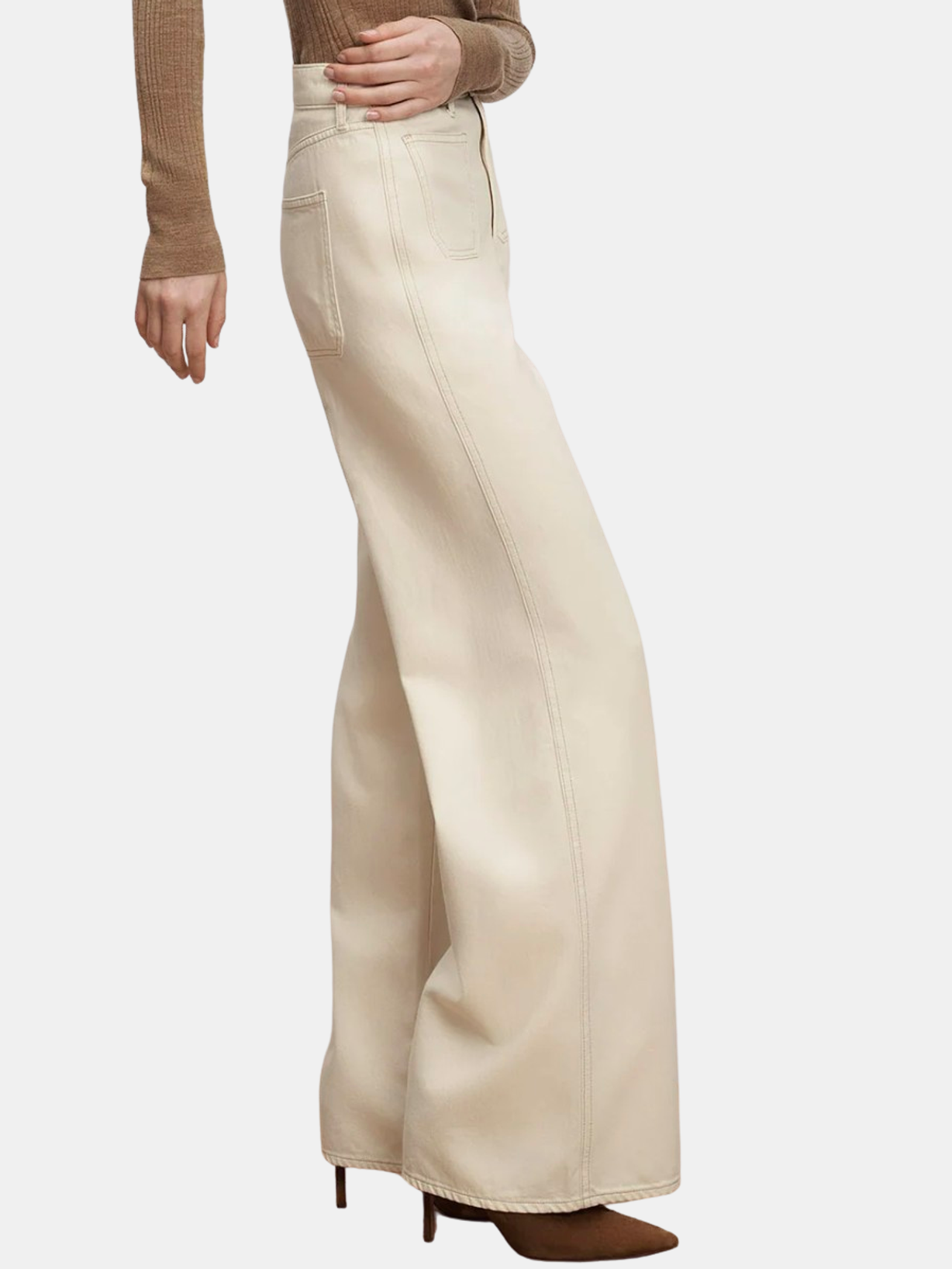 Kasey Mid Rise Patch-Pocket Wide Leg Jean