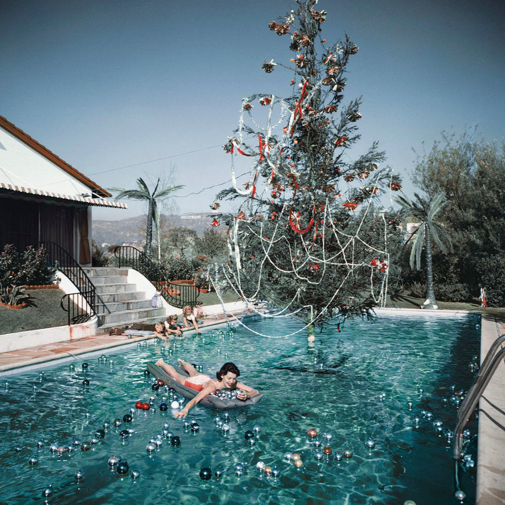 Christmas Swim - Slim Aarons